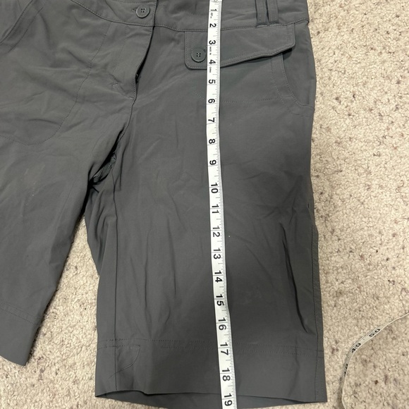 Lole quick dry active wear women’s dark grey shorts size 8 - Picture 8 of 8